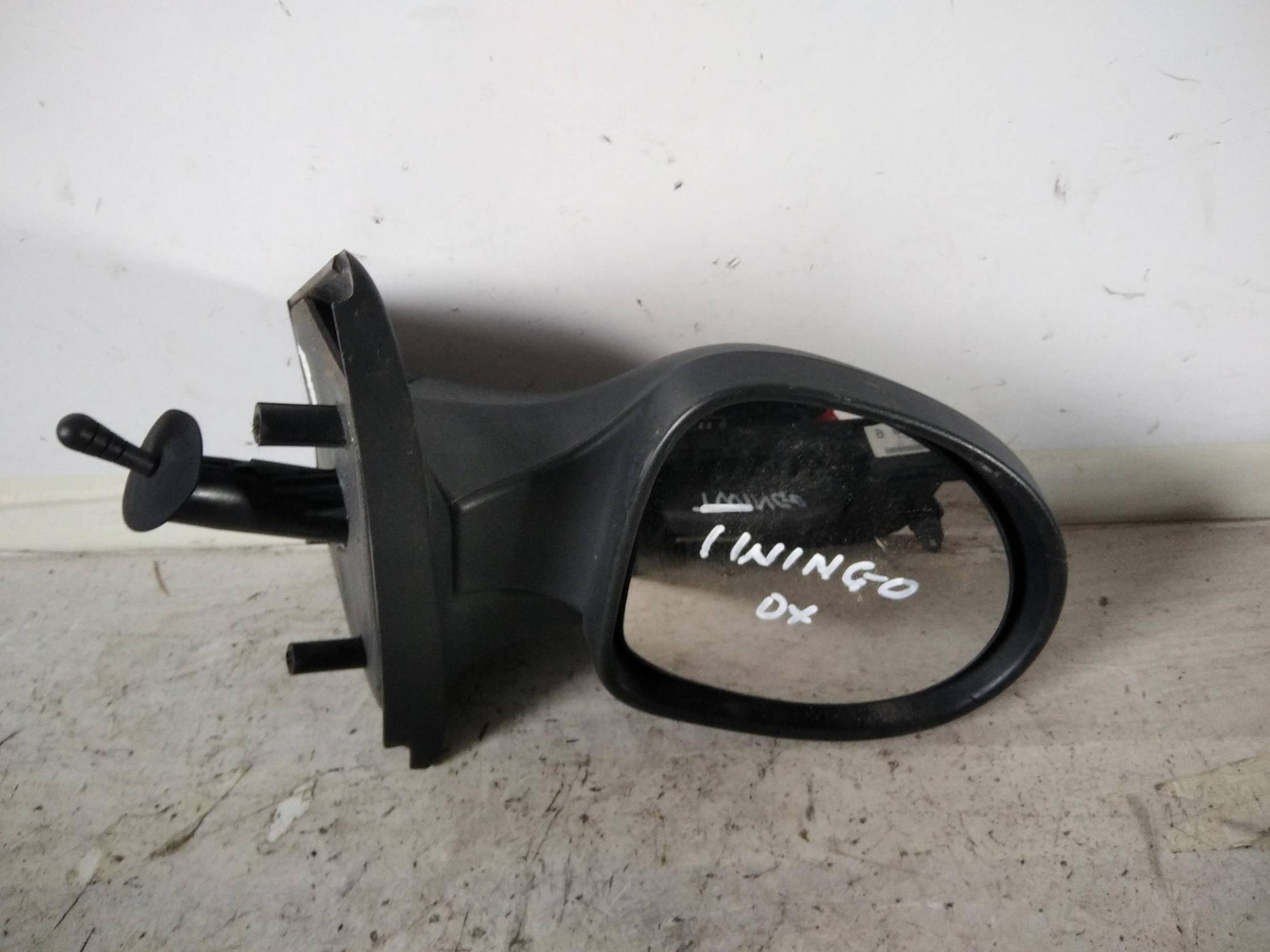 Retrovisore est. dx.